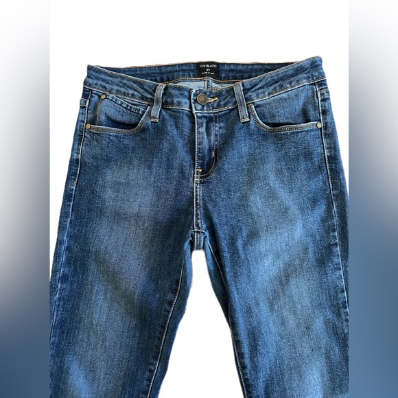 BUCKLE JUST BLACK Cropped Medium Blue Wash Denim Skinny Jeans Size 27 30x28 - Picture 3 of 7